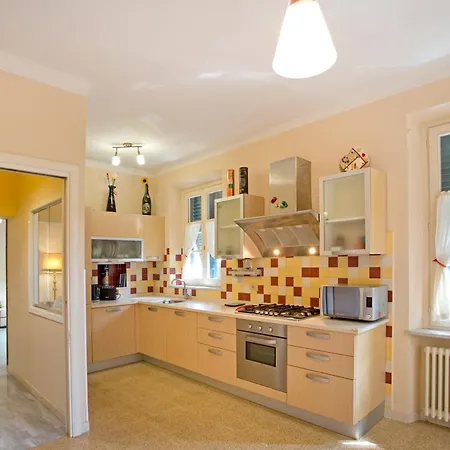 Casa San Girolamo Historic Flat With Cosy Terrace In Lucca's Centre Lucca